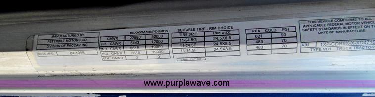 image for item B6374 1999 Peterbilt 377 semi truck