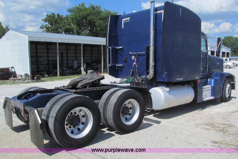 image for item B6375 1998 Peterbilt 377 semi truck