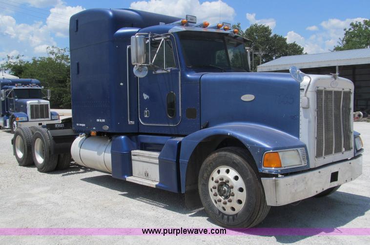image for item B6376 1999 Peterbilt 377 semi truck