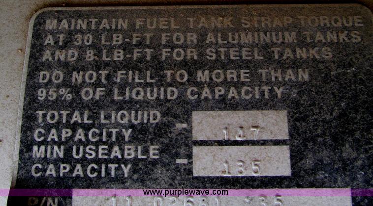 image for item B6376 1999 Peterbilt 377 semi truck