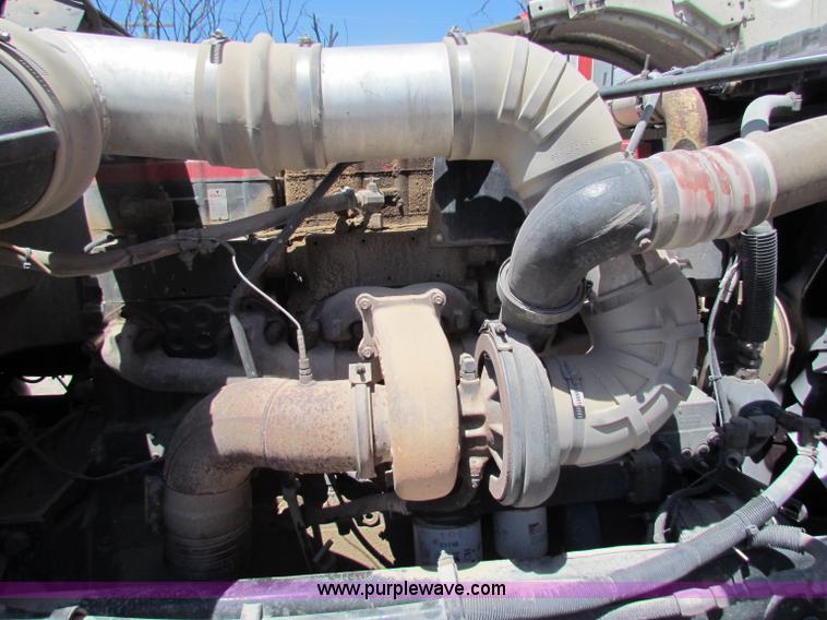 image for item B7283 1996 Peterbilt 379 semi truck