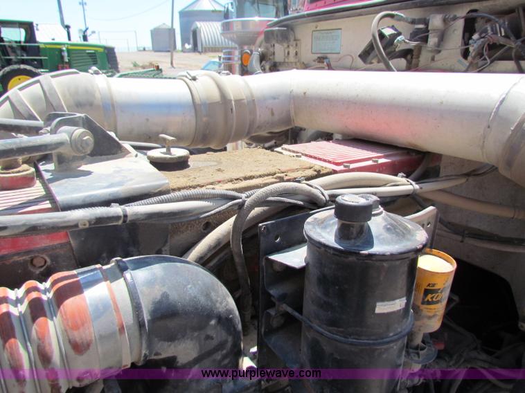 image for item B7283 1996 Peterbilt 379 semi truck