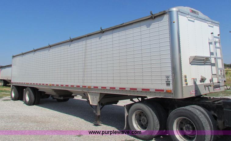image for item B7316 2009 Wilson Pacesetter PW550 47' grain trailer