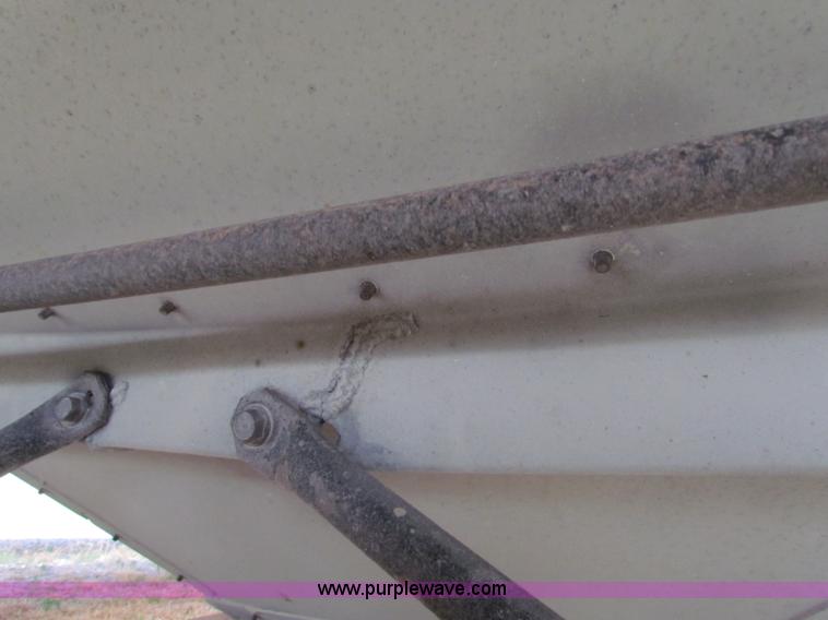 image for item B7316 2009 Wilson Pacesetter PW550 47' grain trailer