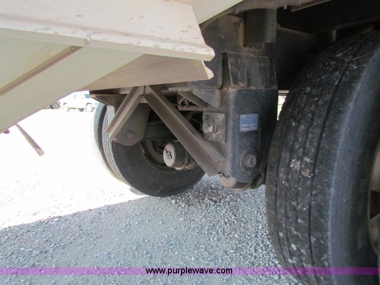 image for item B7316 2009 Wilson Pacesetter PW550 47' grain trailer