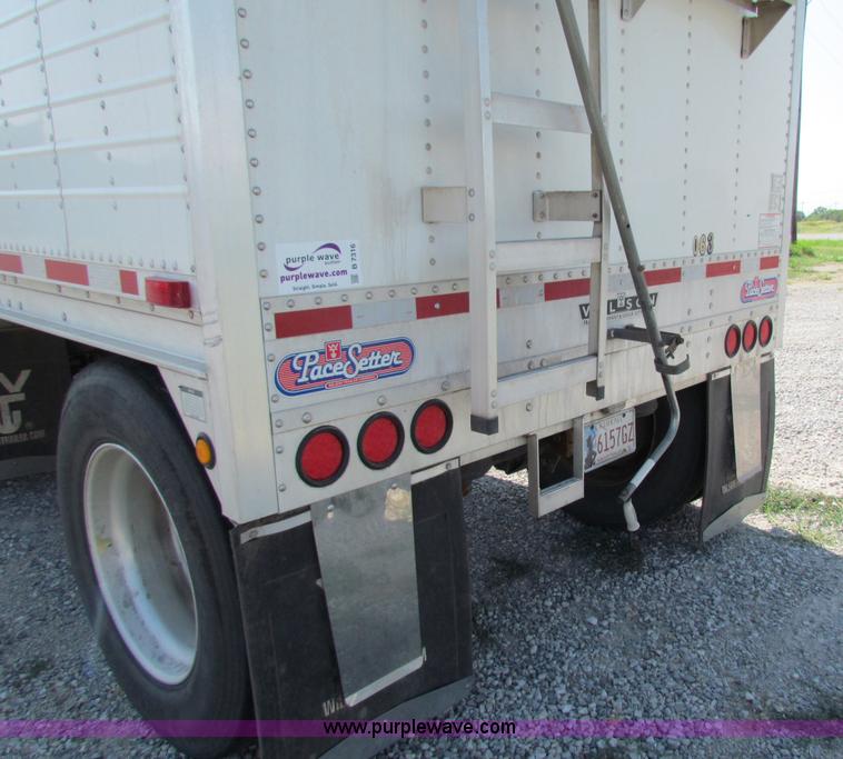 image for item B7316 2009 Wilson Pacesetter PW550 47' grain trailer