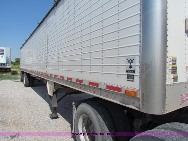 image for item B7316 2009 Wilson Pacesetter PW550 47' grain trailer