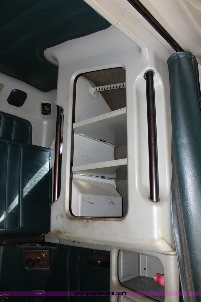 image for item C2561 1998 Freightliner FLD120 semi truck