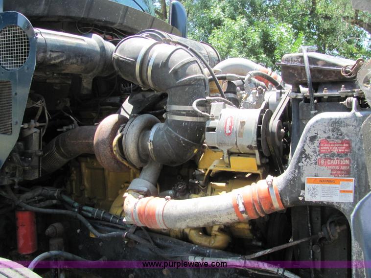 image for item C2575 1990 Kenworth T600 semi truck