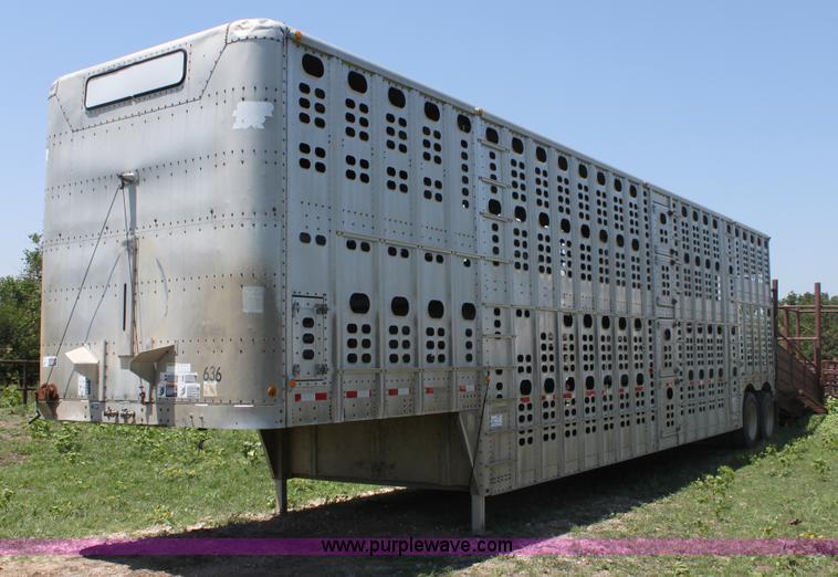 image for item D5179 1993 Wilson 48' cattle pot trailer