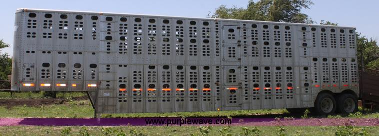 image for item D5179 1993 Wilson 48' cattle pot trailer