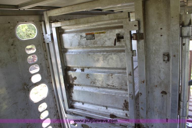 image for item D5179 1993 Wilson 48' cattle pot trailer