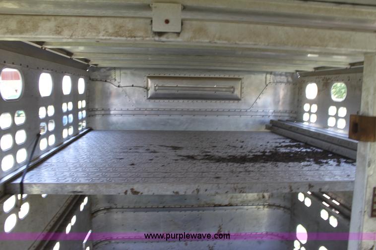 image for item D5179 1993 Wilson 48' cattle pot trailer