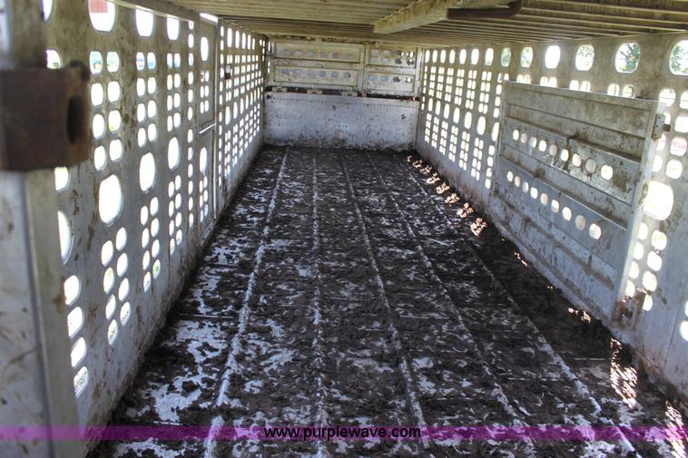 image for item D5179 1993 Wilson 48' cattle pot trailer