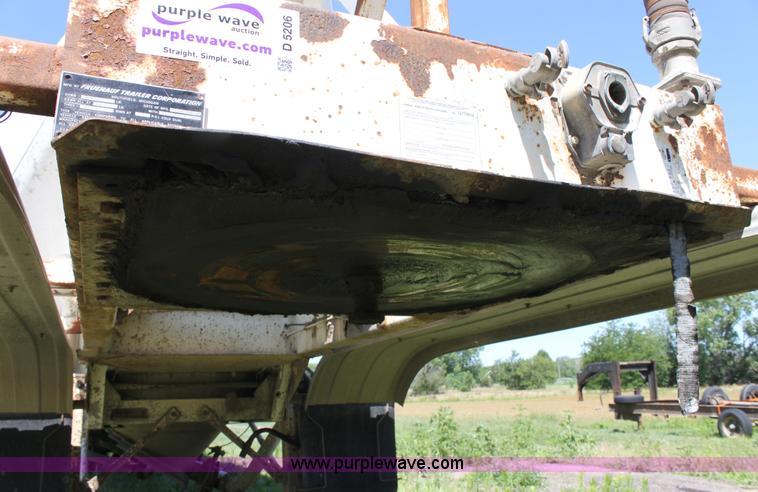 image for item D5206 1992 Fruehauf dry bulk trailer