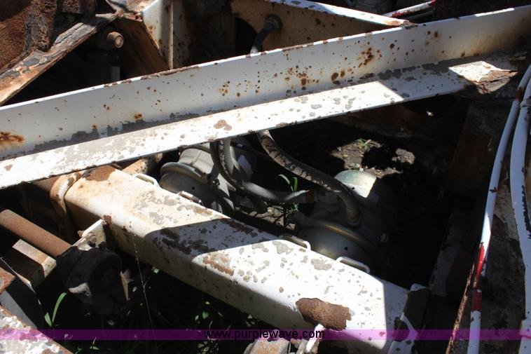 image for item D5206 1992 Fruehauf dry bulk trailer