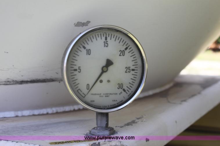 image for item D5206 1992 Fruehauf dry bulk trailer