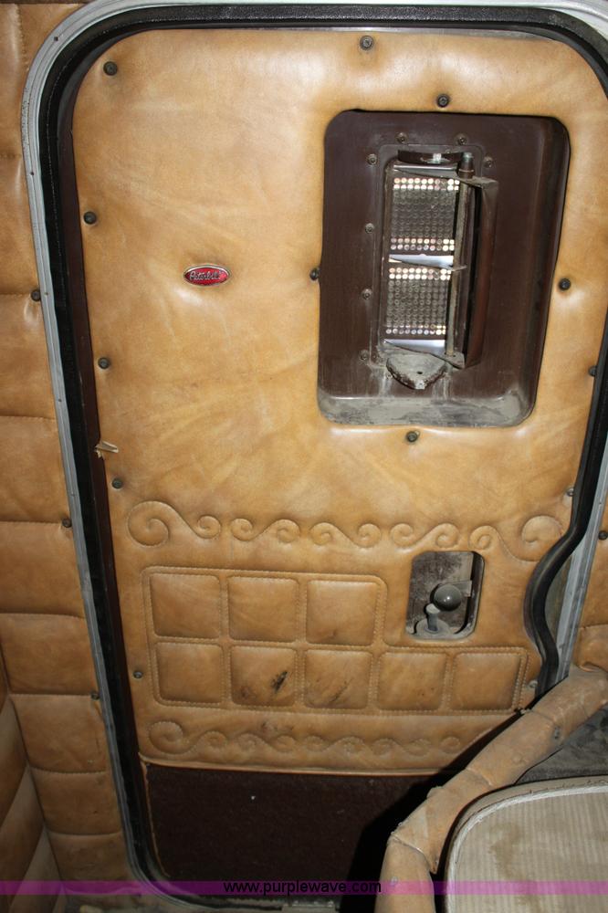 image for item D5211 1984 Peterbilt 359 semi truck