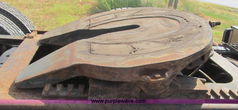 image for item F3011 1995 Ford L9000 AeroMax semi truck