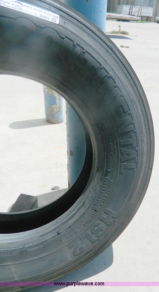 image for item T9989 (2) Continental 275/80R22.5 tires