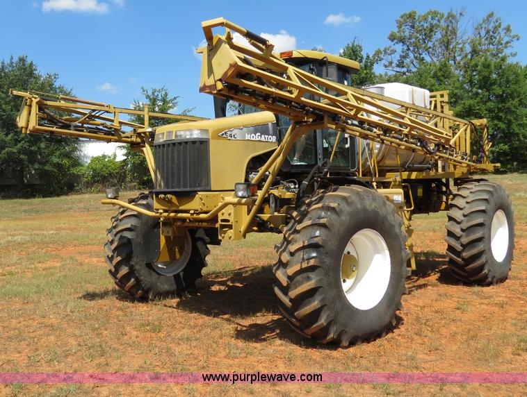 image for item B2409 2000 Ag-Chem RoGator 1254C self-propelled sprayer