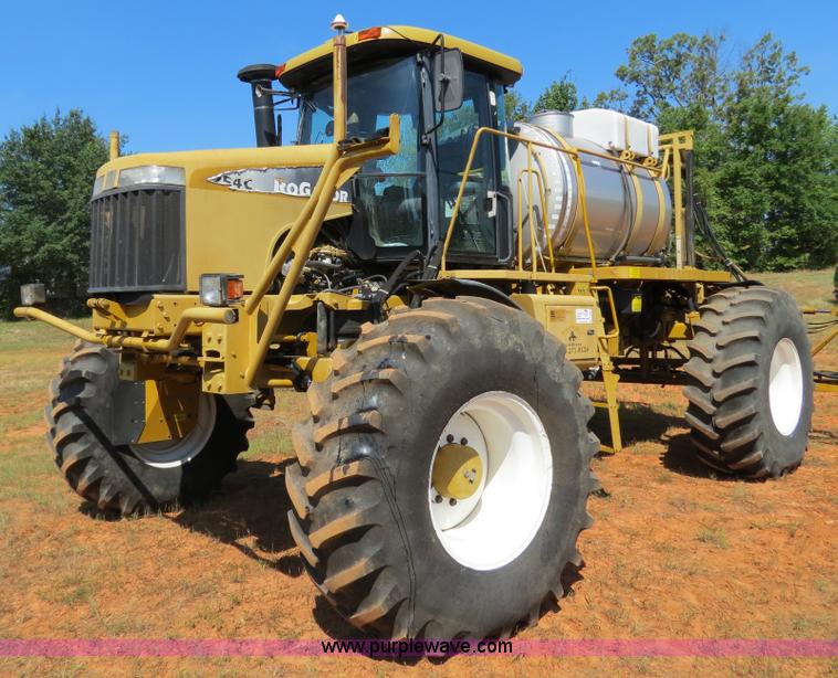 image for item B2409 2000 Ag-Chem RoGator 1254C self-propelled sprayer