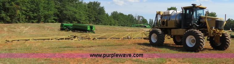 image for item B2409 2000 Ag-Chem RoGator 1254C self-propelled sprayer