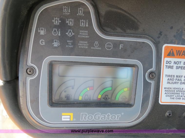 image for item B2409 2000 Ag-Chem RoGator 1254C self-propelled sprayer