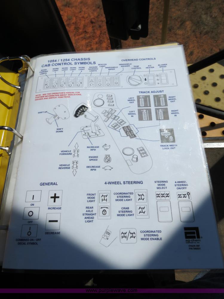 image for item B2409 2000 Ag-Chem RoGator 1254C self-propelled sprayer