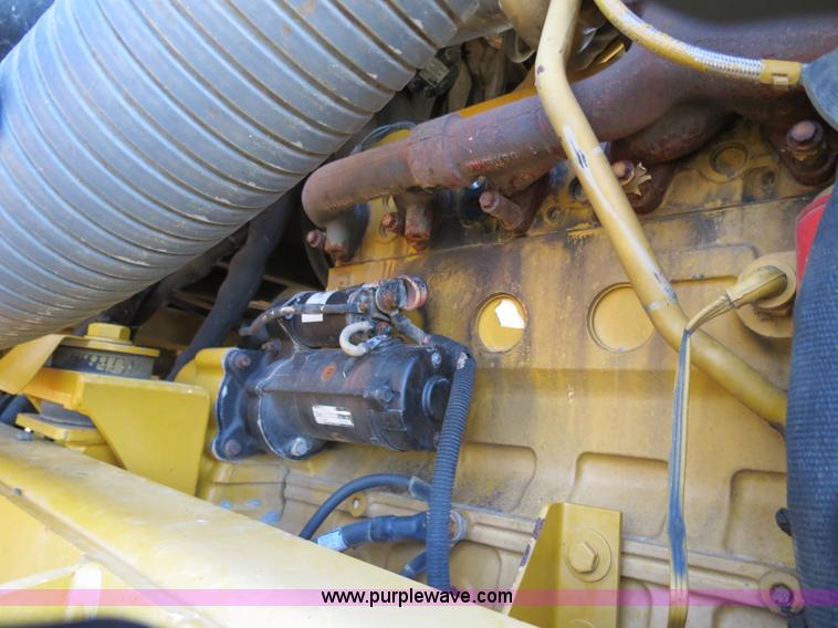 image for item B2409 2000 Ag-Chem RoGator 1254C self-propelled sprayer