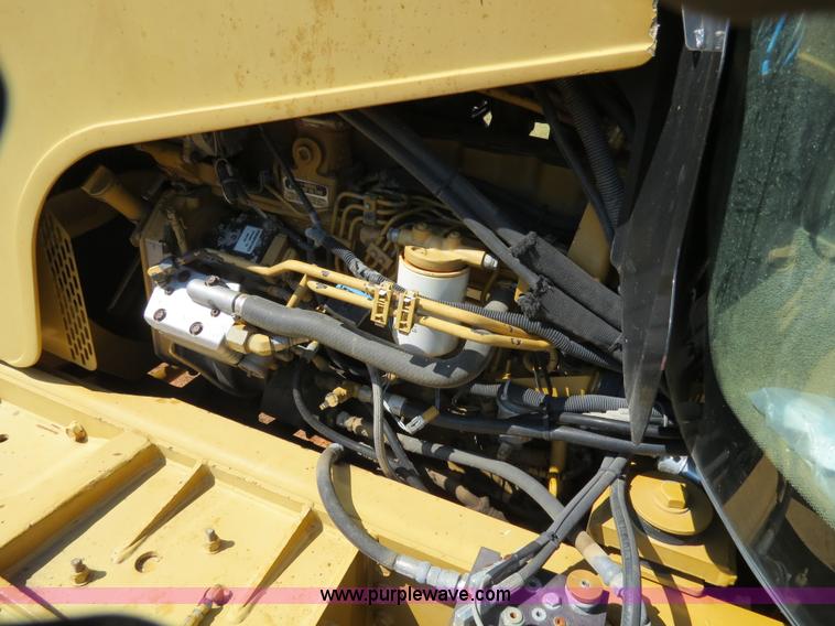 image for item B2409 2000 Ag-Chem RoGator 1254C self-propelled sprayer