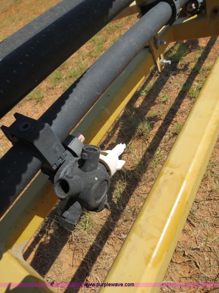 image for item B2409 2000 Ag-Chem RoGator 1254C self-propelled sprayer