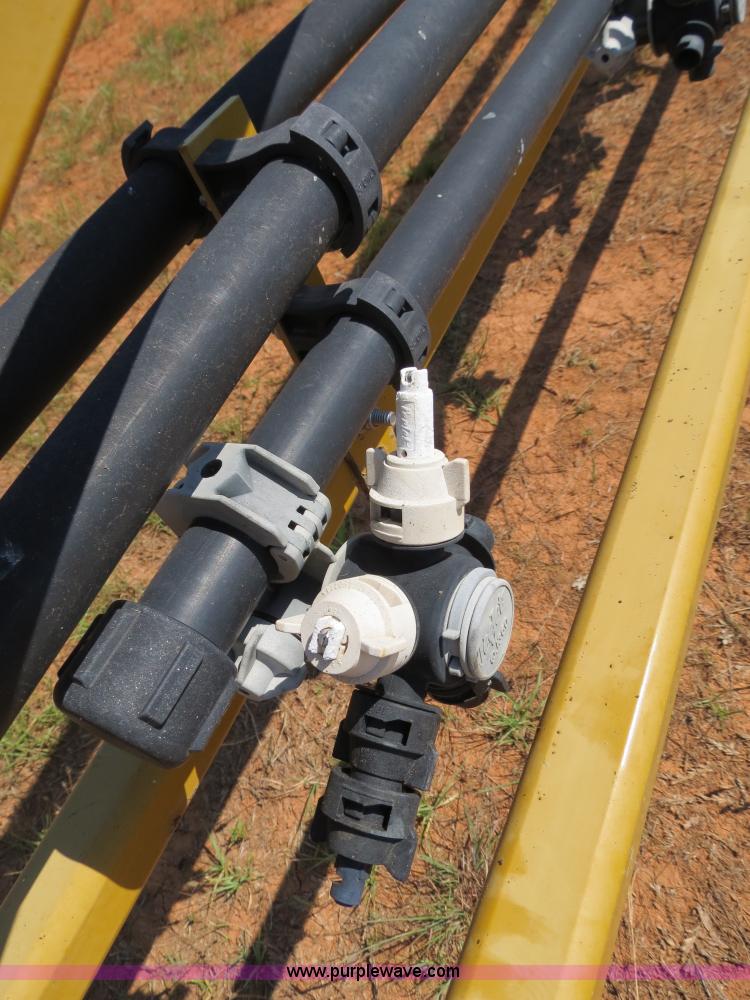 image for item B2409 2000 Ag-Chem RoGator 1254C self-propelled sprayer