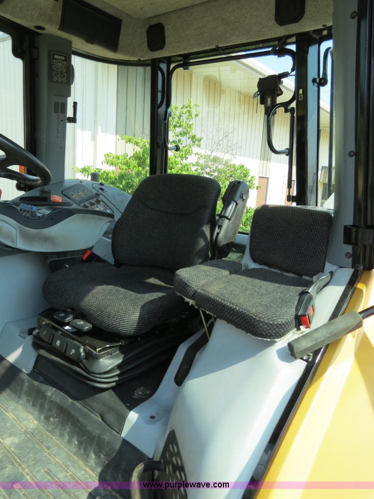 image for item B2435 2005 Challenger MT635B tractor