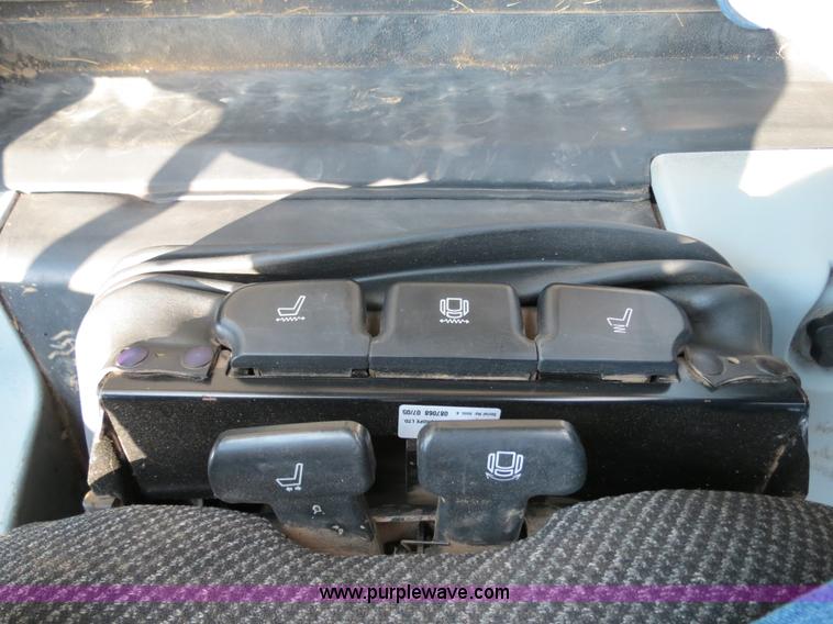 image for item B2435 2005 Challenger MT635B tractor