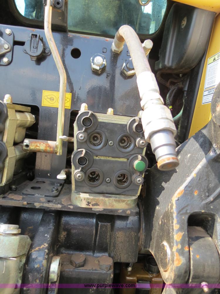 image for item B2435 2005 Challenger MT635B tractor