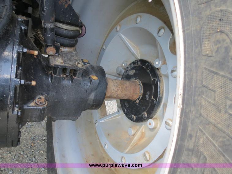 image for item B2435 2005 Challenger MT635B tractor