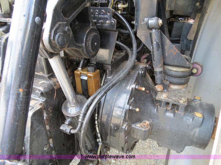 image for item B2435 2005 Challenger MT635B tractor