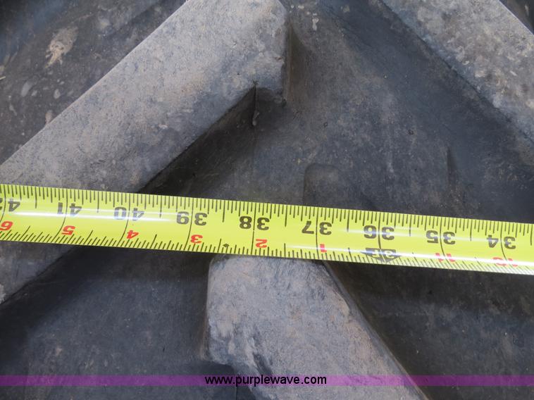 image for item B2435 2005 Challenger MT635B tractor