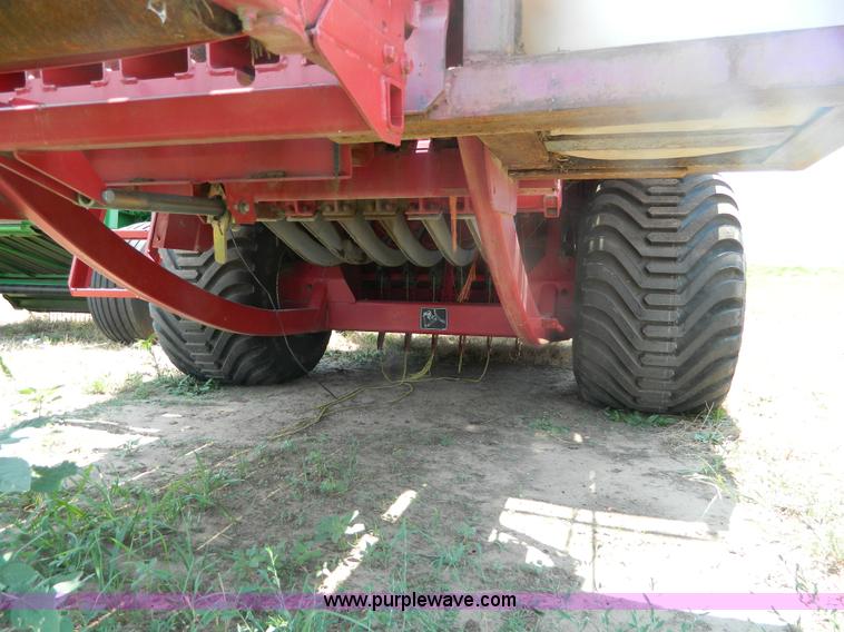 image for item B3790 1998 Case IH 8585 big square baler