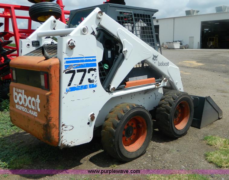 image for item B3792 1998 Bobcat 773F skid steer