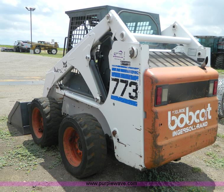 image for item B3792 1998 Bobcat 773F skid steer