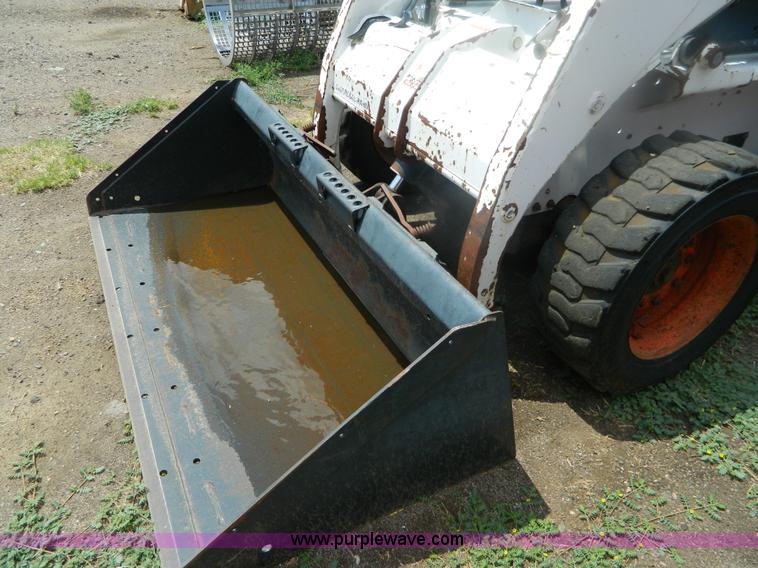 image for item B3792 1998 Bobcat 773F skid steer
