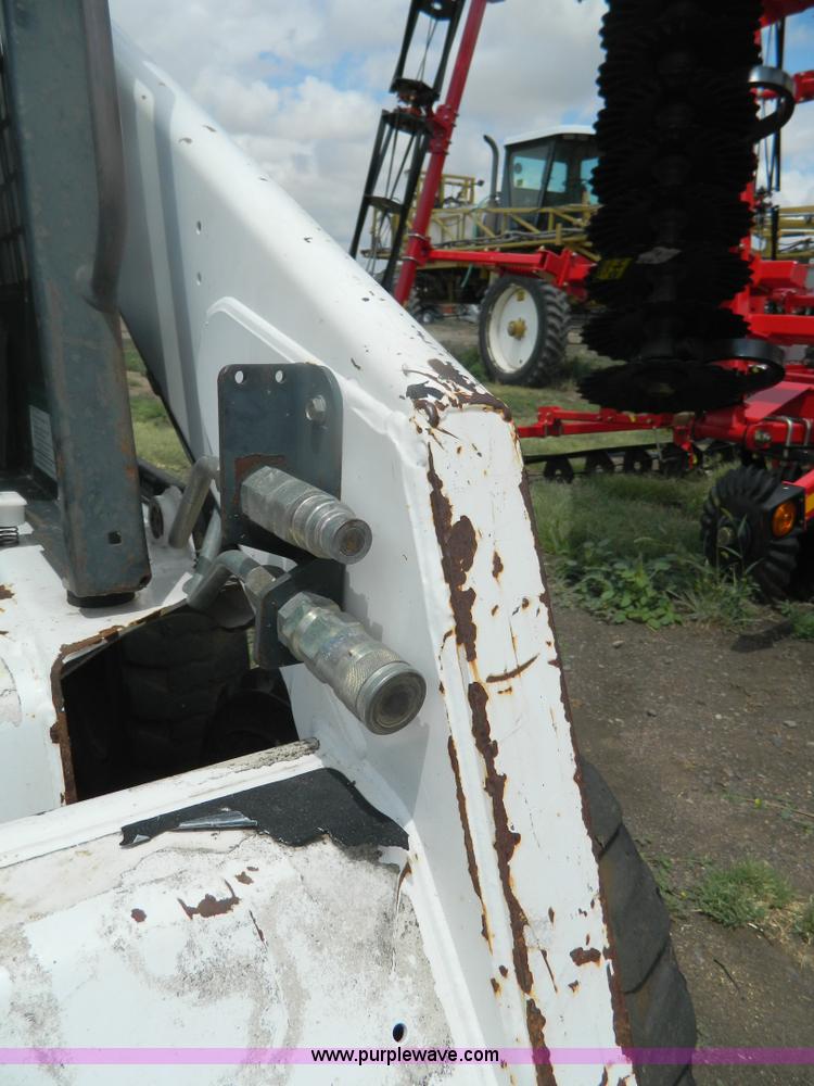 image for item B3792 1998 Bobcat 773F skid steer