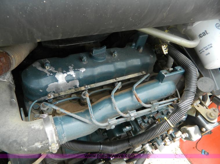 image for item B3792 1998 Bobcat 773F skid steer