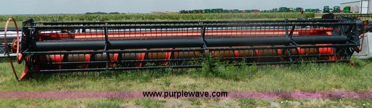 image for item B3795 1995 Massey-Ferguson 9550 25' header