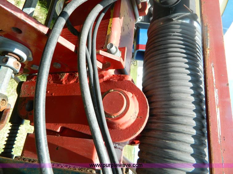 image for item B3796 1994 White 6700 planter