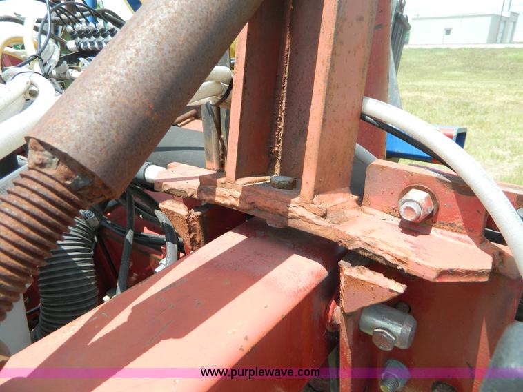 image for item B3796 1994 White 6700 planter