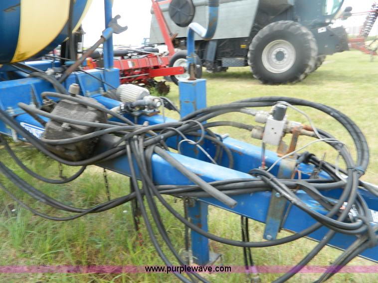 image for item B3796 1994 White 6700 planter