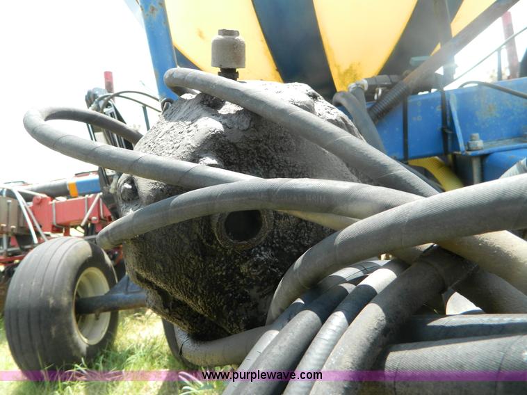 image for item B3796 1994 White 6700 planter